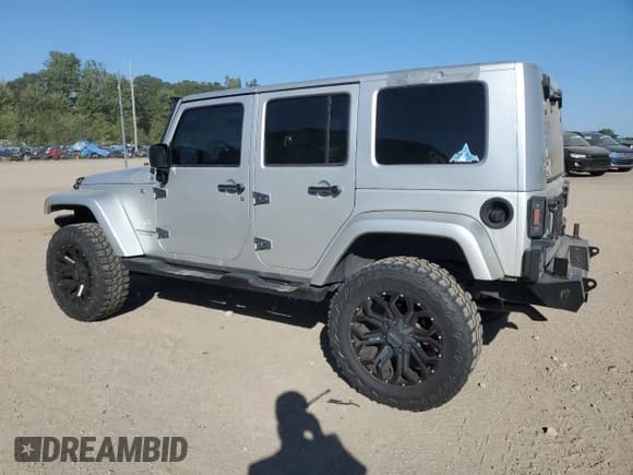 ✅ 2008 Jeep Wrangler Unlimited Sahara • VIN: 1J8GA591X8L575746 • Лот: 84580255. Опубликован ранее на Copart с пробегом 175 733 миль. Бесплатный доступ к архиву аукционных продаж из США и подробный отчёт об истории автомобиля на DreamBid. Изображение 2.