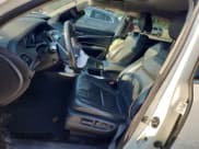 ✅ 2017 Acura MDX Technology • VIN: 5FRYD3H58HB011851 • Lot: 68439015. Wystawiony na Copart z przebiegiem 126 421 mil. Bezpłatny archiwum sprzedaży aukcyjnych z USA i szczegółowy raport historii pojazdu na DreamBid. Zdjęcie 7.