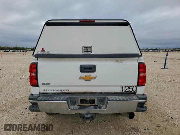 ✅ 2019 Chevrolet Silverado 2500HD Work Truck • VIN: 1GC1KREY6KF184698 • Лот: 93569065. Опубликован ранее на Copart с пробегом 209 473 миль. Бесплатный доступ к архиву аукционных продаж из США и подробный отчёт об истории автомобиля на DreamBid. Изображение 6.