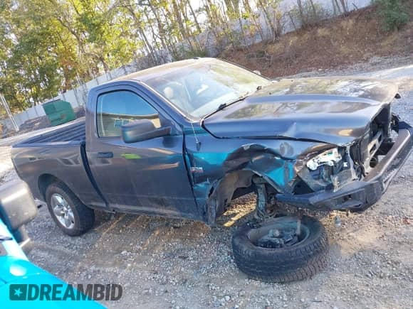 2015 Ram 1500 Express z VIN 3C6JR6AT8FG574458, wystawiony jako IAAI lot #43334806 z przebiegiem 67 164 mil mil oraz . Historia ofert i sprzedaży dostępna na DreamBid. Obrazek 13.