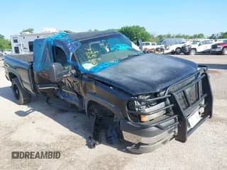✅ 2003 Chevrolet Silverado 2500HD LS • VIN: 1GCHK29U93E123897 • Lot: 42093507. Wystawiony na IAAI z przebiegiem 266 900 mil. Bezpłatny archiwum sprzedaży aukcyjnych z USA i szczegółowy raport historii pojazdu na DreamBid. Zdjęcie 1.