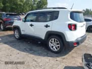 ✅ 2018 Jeep Renegade Altitude • VIN: ZACCJABB8JPG65352 • Lot: 43233063. Listed on IAAI with 74,377 mi. Free auction sales archive from the USA and detailed vehicle history report at DreamBid. Image 3.
