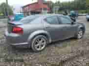 2012 Dodge Avenger R/T z VIN 1C3CDZBG6CN212459, wystawiony jako Copart lot #72697634 z przebiegiem 141 305 mil mil oraz Szkoda całkowita • Salvage title. Historia ofert i sprzedaży dostępna na DreamBid. Obrazek 3.