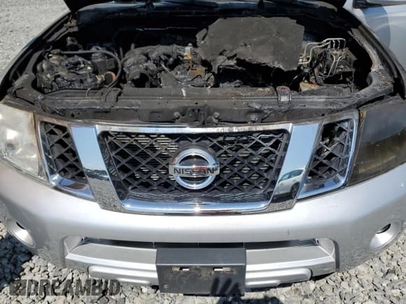 ✅ 2012 Nissan Pathfinder Silver Edition • VIN: 5N1AR1NB1CC638704 • Lot: 68779025. Listed on Copart with Not provided. Free auction sales archive from the USA and detailed vehicle history report at DreamBid. Image 12.