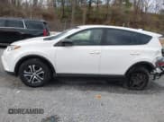 ✅ 2018 Toyota RAV4 LE • VIN: JTMBFREV7JJ214074 • Lot: 43688130. Listed on IAAI with 127,167 mi. Free auction sales archive from the USA and detailed vehicle history report at DreamBid. Image 14.