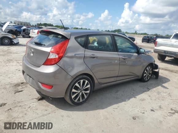 ✅ 2017 Hyundai Accent Sport • VIN: KMHCU5AE9HU364698 • Лот: 71613564. Опубликован ранее на Copart с пробегом 97 415 миль. Бесплатный доступ к архиву аукционных продаж из США и подробный отчёт об истории автомобиля на DreamBid. Изображение 3.