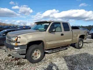 ✅ 2005 Chevrolet Silverado 2500HD LT • VIN: 1GCHK29U35E209094 • Lot: 80240144. Listed on Copart with 156,176 mi. Free auction sales archive from the USA and detailed vehicle history report at DreamBid. Image 1.