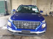 ✅ 2025 Hyundai Venue SEL • VIN: KMHRC8A32SU362585 • Lot: 42472883. Listed on IAAI with 3,133 mi. Free auction sales archive from the USA and detailed vehicle history report at DreamBid. Image 12.