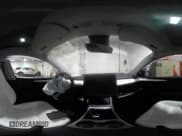 ✅ 2024 Tesla Model Y Performance • VIN: 7SAYGDEF1RF153247 • Lot: 42146823. Wystawiony na IAAI z przebiegiem 8 304 mil. Bezpłatny archiwum sprzedaży aukcyjnych z USA i szczegółowy raport historii pojazdu na DreamBid. Zdjęcie 17.