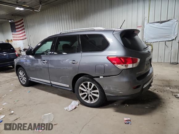 ✅ 2016 Nissan Pathfinder Platinum • VIN: 5N1AR2MM4GC643829 • Lot: 93140505. Listed on Copart with 94,239 mi. Free auction sales archive from the USA and detailed vehicle history report at DreamBid. Image 2.