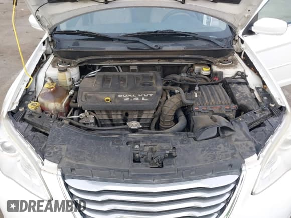 ✅ 2011 Chrysler 200 LX • VIN: 1C3BC4FB9BN553725 • Lot: 43651405. Listed on IAAI with 144,603 mi. Free auction sales archive from the USA and detailed vehicle history report at DreamBid. Image 10.