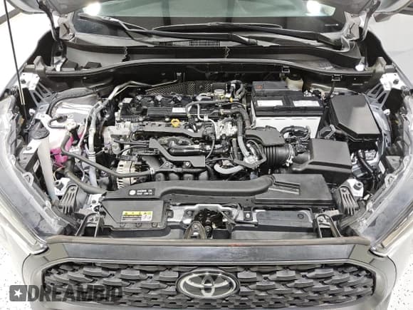 ✅ 2022 Toyota Corolla Cross L • VIN: 7MUAAAAGXNV016574 • Lot: 56227195. Listed on Copart with 5,676 mi. Free auction sales archive from the USA and detailed vehicle history report at DreamBid. Image 12.