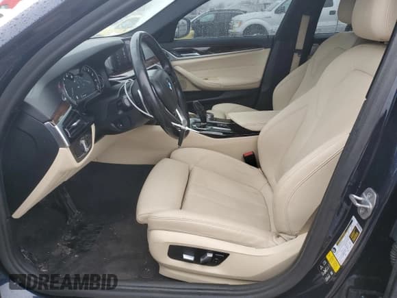 ✅ 2019 BMW 5 Series 530i xDrive • VIN: WBAJA7C5XKG911431 • Lot: 43755815. Listed on Copart with 71,593 mi. Free auction sales archive from the USA and detailed vehicle history report at DreamBid. Image 7.