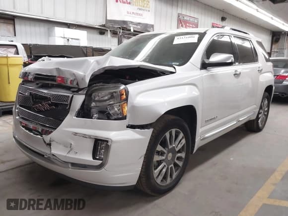 ✅ 2017 GMC Terrain Denali • VIN: 2GKFLRE39H6101151 • Lot: 43131006. Listed on IAAI with 69,431 mi. Free auction sales archive from the USA and detailed vehicle history report at DreamBid. Image 17.