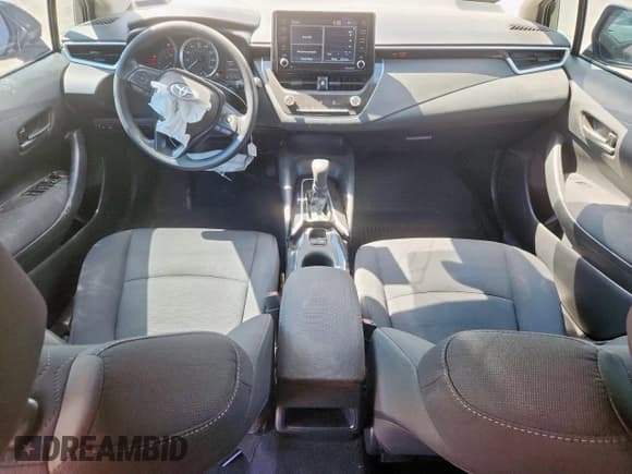 ✅ 2022 Toyota Corolla LE • VIN: 5YFEPMAE8NP306525 • Лот: 82343675. Опубликован ранее на Copart с пробегом 70 988 миль. Бесплатный доступ к архиву аукционных продаж из США и подробный отчёт об истории автомобиля на DreamBid. Изображение 8.