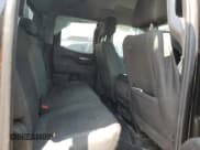 ✅ 2019 Chevrolet Silverado 1500 LT • VIN: 1GCRYDEDXKZ173185 • Lot: 63937894. Wystawiony na Copart z przebiegiem 80 337 mil. Bezpłatny archiwum sprzedaży aukcyjnych z USA i szczegółowy raport historii pojazdu na DreamBid. Zdjęcie 9.