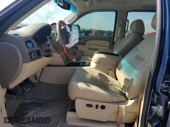 2012 Chevrolet Silverado 1500 LTZ с VIN 3GCPCTE01CG258981, выставлен на аукционе Copart как лот 84827515 с пробегом 156 393 миль миль и Списание • Salvage title. История ставок и продаж доступна на DreamBid. Изображение 7.