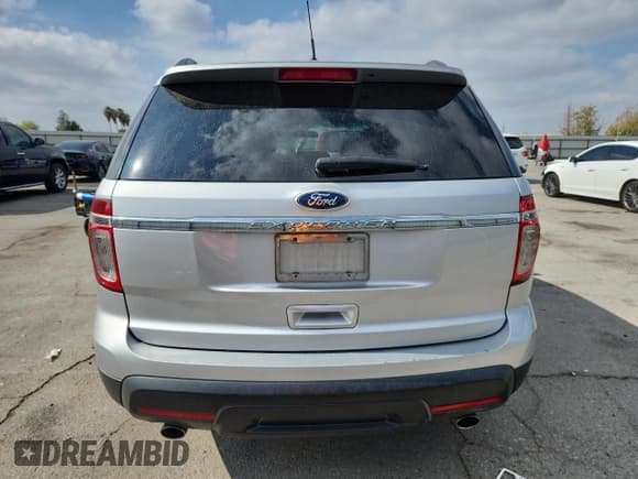 ✅ 2015 Ford Explorer • VIN: 1FM5K7B88FGA34291 • Lot: 82678275. Listed on Copart with 376,185 mi. Free auction sales archive from the USA and detailed vehicle history report at DreamBid. Image 6.