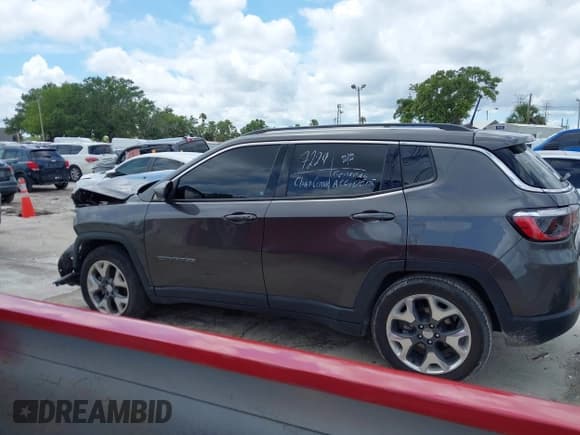 ✅ 2021 Jeep Compass Limited • VIN: 3C4NJCCB9MT573621 • Lot: 42233718. Listed on IAAI with 55,970 mi. Free auction sales archive from the USA and detailed vehicle history report at DreamBid. Image 15.