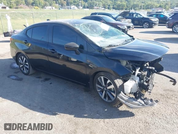 ✅ 2021 Nissan Versa SR • VIN: 3N1CN8FV6ML818618 • Lot: 43337990. Wystawiony na IAAI z przebiegiem Nie podano. Bezpłatny archiwum sprzedaży aukcyjnych z USA i szczegółowy raport historii pojazdu na DreamBid. Zdjęcie 1.