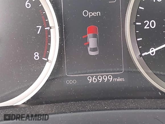 ✅ 2014 Lexus IS 250 • VIN: JTHBF1D23E5013939 • Lot: 42156339. Listed on IAAI with 96,999 mi. Free auction sales archive from the USA and detailed vehicle history report at DreamBid. Image 16.