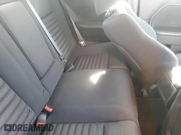 ✅ 2013 Dodge Challenger SXT • VIN: 2C3CDYAG4DH684231 • Lot: 76542554. Wystawiony na Copart z przebiegiem 45 883 mil. Bezpłatny archiwum sprzedaży aukcyjnych z USA i szczegółowy raport historii pojazdu na DreamBid. Zdjęcie 10.