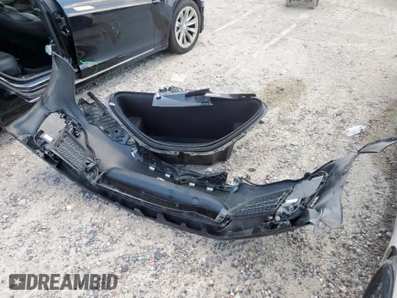 ✅ 2018 Tesla Model S 75D • VIN: 5YJSA1E22JF268749 • Lot: 68311735. Wystawiony na Copart z przebiegiem 47 716 mil. Bezpłatny archiwum sprzedaży aukcyjnych z USA i szczegółowy raport historii pojazdu na DreamBid. Zdjęcie 12.