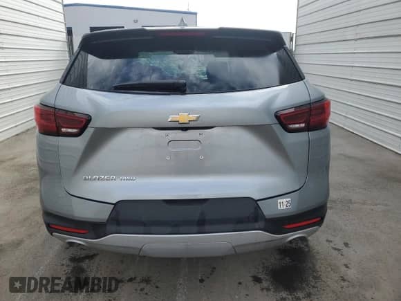 2024 Chevrolet Blazer LT with VIN 3GNKBHR41RS145956, listed as a Copart auction lot 70497844 with 5,551 mi miles and Non repairable. Bid and sale history available at DreamBid. Image 6.