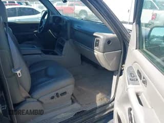✅ 2006 Chevrolet Suburban LT • VIN: 1GNFK16Z76J131999 • Лот: 41712586. Опубликован ранее на IAAI с пробегом 217 273 миль. Бесплатный доступ к архиву аукционных продаж из США и подробный отчёт об истории автомобиля на DreamBid. Изображение 5.