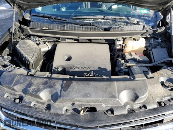 ✅ 2018 Chevrolet Traverse LT • VIN: 1GNEVHKW3JJ190161 • Lot: 38741353. Wystawiony na Copart z przebiegiem 79 916 mil. Bezpłatny archiwum sprzedaży aukcyjnych z USA i szczegółowy raport historii pojazdu na DreamBid. Zdjęcie 12.