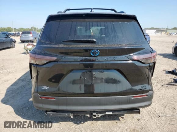 ✅ 2024 Toyota Sienna XSE • VIN: 5TDCSKFC9RS146136 • Lot: 80109115. Listed on Copart with 7,811 mi. Free auction sales archive from the USA and detailed vehicle history report at DreamBid. Image 6.
