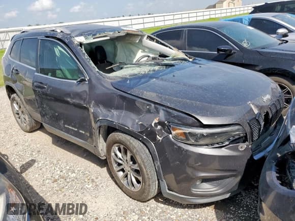 ✅ 2019 Jeep Cherokee Latitude Plus • VIN: 1C4PJLLB2KD151573 • Lot: 62163315. Wystawiony na Copart z przebiegiem Nie podano. Bezpłatny archiwum sprzedaży aukcyjnych z USA i szczegółowy raport historii pojazdu na DreamBid. Zdjęcie 4.