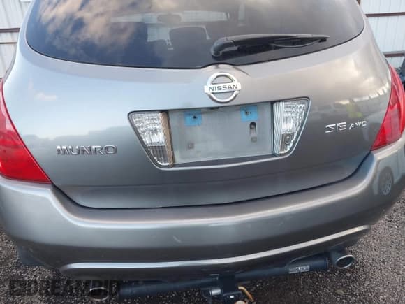 ✅ 2005 Nissan Murano SL • VIN: JN8AZ08W45W409548 • Lot: 43821599. Wystawiony na IAAI z przebiegiem 286 977 mil. Bezpłatny archiwum sprzedaży aukcyjnych z USA i szczegółowy raport historii pojazdu na DreamBid. Zdjęcie 6.