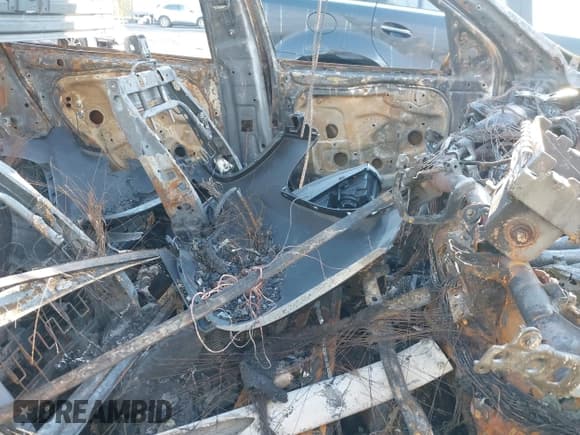 ✅ 2009 Hyundai Santa Fe GLS • VIN: 5NMSG73D99H330681 • Lot: 43531859. Wystawiony na IAAI z przebiegiem Nie podano. Bezpłatny archiwum sprzedaży aukcyjnych z USA i szczegółowy raport historii pojazdu na DreamBid. Zdjęcie 5.