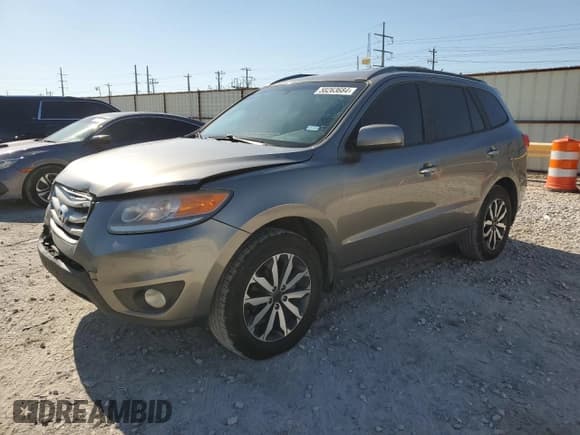 ✅ 2012 Hyundai Santa Fe Limited • VIN: 5XYZK3AB8CG112434 • Lot: 58263684. Listed on Copart with 132,303 mi. Free auction sales archive from the USA and detailed vehicle history report at DreamBid. Image 1.