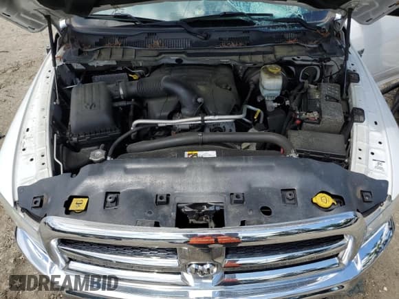 ✅ 2018 Ram 2500 SLT • VIN: 3C6TR5DT9JG411146 • Lot: 58729265. Wystawiony na Copart z przebiegiem 143 032 mil. Bezpłatny archiwum sprzedaży aukcyjnych z USA i szczegółowy raport historii pojazdu na DreamBid. Zdjęcie 11.