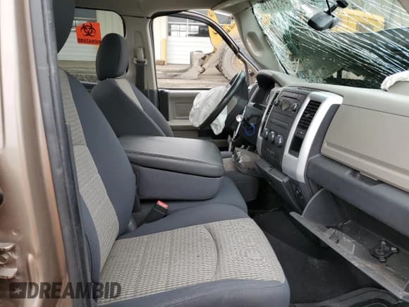 ✅ 2010 Dodge 1500 SLT • VIN: 1D7RB1GT0AS165095 • Lot: 49572775. Wystawiony na Copart z przebiegiem Nie podano. Bezpłatny archiwum sprzedaży aukcyjnych z USA i szczegółowy raport historii pojazdu na DreamBid. Zdjęcie 7.