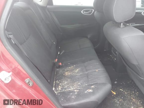 ✅ 2017 Nissan Sentra SV • VIN: 3N1AB7APXHY212041 • Lot: 43569165. Wystawiony na IAAI z przebiegiem 165 006 mil. Bezpłatny archiwum sprzedaży aukcyjnych z USA i szczegółowy raport historii pojazdu na DreamBid. Zdjęcie 8.