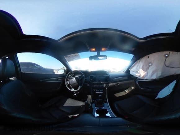 ✅ 2016 Honda Accord EX-L • VIN: 1HGCT2A84GA002635 • Lot: 41602105. Wystawiony na IAAI z przebiegiem 97 167 mil. Bezpłatny archiwum sprzedaży aukcyjnych z USA i szczegółowy raport historii pojazdu na DreamBid. Zdjęcie 18.