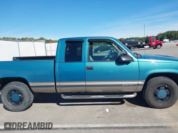 ✅ 1998 Chevrolet Silverado 1500 • VIN: 2GCEK19R6W1195946 • Lot: 43425299. Wystawiony na IAAI z przebiegiem 203 057 mil. Bezpłatny archiwum sprzedaży aukcyjnych z USA i szczegółowy raport historii pojazdu na DreamBid. Zdjęcie 14.