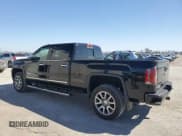 ✅ 2018 GMC Sierra 1500 Denali • VIN: 3GTU2PECXJG117346 • Лот: 47959885. Опубликован ранее на Copart с пробегом 93 416 миль. Бесплатный доступ к архиву аукционных продаж из США и подробный отчёт об истории автомобиля на DreamBid. Изображение 2.