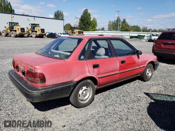 ✅ 1990 Geo Prizm • VIN: 1Y1SK5164LZ075024 • Lot: 70294584. Listed on Copart with 197,610 mi. Free auction sales archive from the USA and detailed vehicle history report at DreamBid. Image 3.