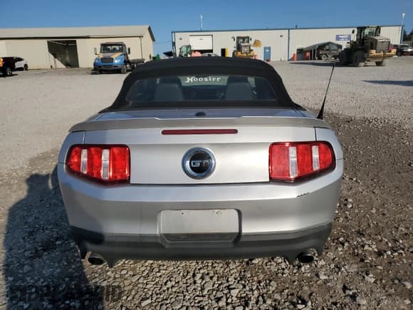 ✅ 2012 Ford Mustang GT • VIN: 1ZVBP8FF7C5265405 • Lot: 74672574. Wystawiony na Copart z przebiegiem 134 476 mil. Bezpłatny archiwum sprzedaży aukcyjnych z USA i szczegółowy raport historii pojazdu na DreamBid. Zdjęcie 6.