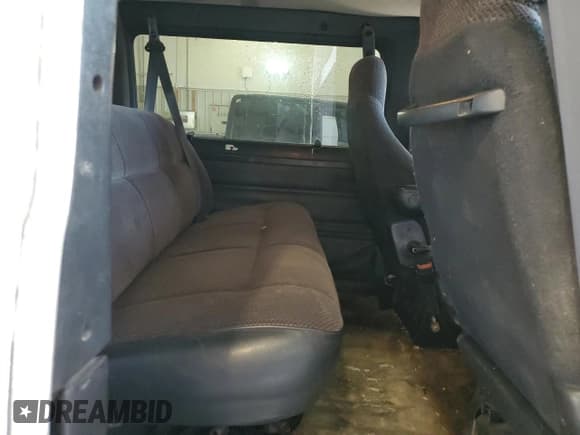 ✅ 2001 Dodge Passenger • VIN: 2B5WB35Z61K540295 • Lot: 73570834. Listed on Copart with 204,537 mi. Free auction sales archive from the USA and detailed vehicle history report at DreamBid. Image 11.