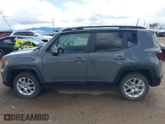✅ 2021 Jeep Renegade Limited • VIN: ZACNJDD19MPN35418 • Lot: 41995933. Listed on IAAI with 3,742 mi. Free auction sales archive from the USA and detailed vehicle history report at DreamBid. Image 14.