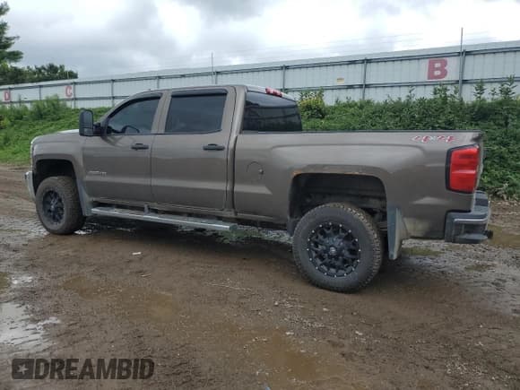 ✅ 2015 Chevrolet Silverado 2500HD LT • VIN: 1GC1KVEG3FF159148 • Lot: 69196335. Listed on Copart with 235,091 mi. Free auction sales archive from the USA and detailed vehicle history report at DreamBid. Image 2.