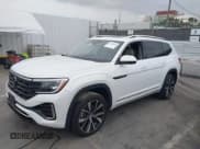 ✅ 2024 Volkswagen Atlas SEL Premium R-Line • VIN: 1V2FR2CA7RC543176 • Lot: 42358945. Wystawiony na IAAI z przebiegiem 7 066 mil. Bezpłatny archiwum sprzedaży aukcyjnych z USA i szczegółowy raport historii pojazdu na DreamBid. Zdjęcie 2.