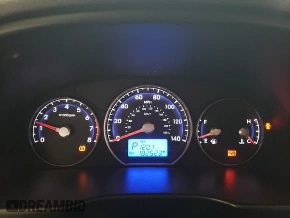 ✅ 2012 Hyundai Santa Fe GLS • VIN: 5XYZGDAB7CG165102 • Lot: 50935914. Wystawiony na Copart z przebiegiem 182 523 mil. Bezpłatny archiwum sprzedaży aukcyjnych z USA i szczegółowy raport historii pojazdu na DreamBid. Zdjęcie 9.