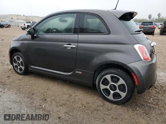 ✅ 2016 FIAT 500e • VIN: 3C3CFFGEXGT184011 • Lot: 44955155. Listed on Copart with 48,196 mi. Free auction sales archive from the USA and detailed vehicle history report at DreamBid. Image 2.