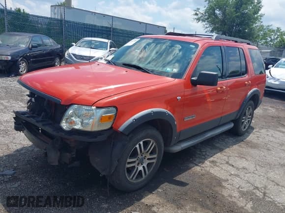 ✅ 2007 Ford Explorer XLT • VIN: 1FMEU73837UB58416 • Лот: 42685086. Опубликован ранее на IAAI с пробегом 179 915 миль. Бесплатный доступ к архиву аукционных продаж из США и подробный отчёт об истории автомобиля на DreamBid. Изображение 17.